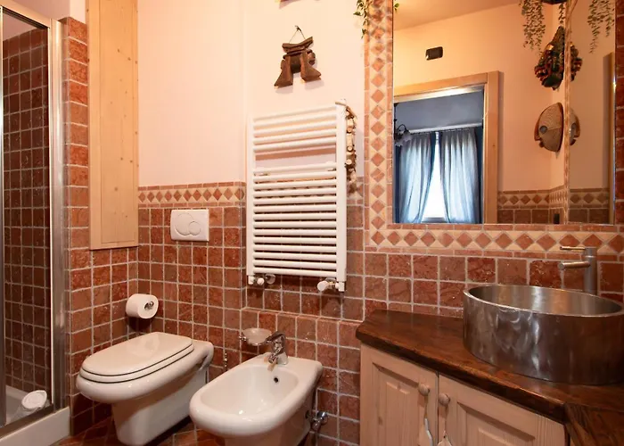 Castellazzi 11 Gipeto Apartment *