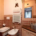 Castellazzi 11 Gipeto Apartment *